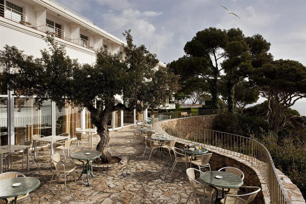 Hotel Parador De Aiguablava 4*