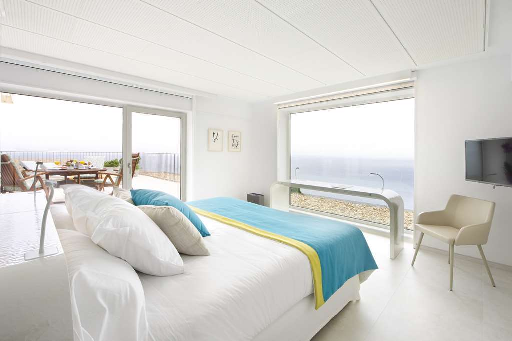 Parador De Aiguablava Hotel